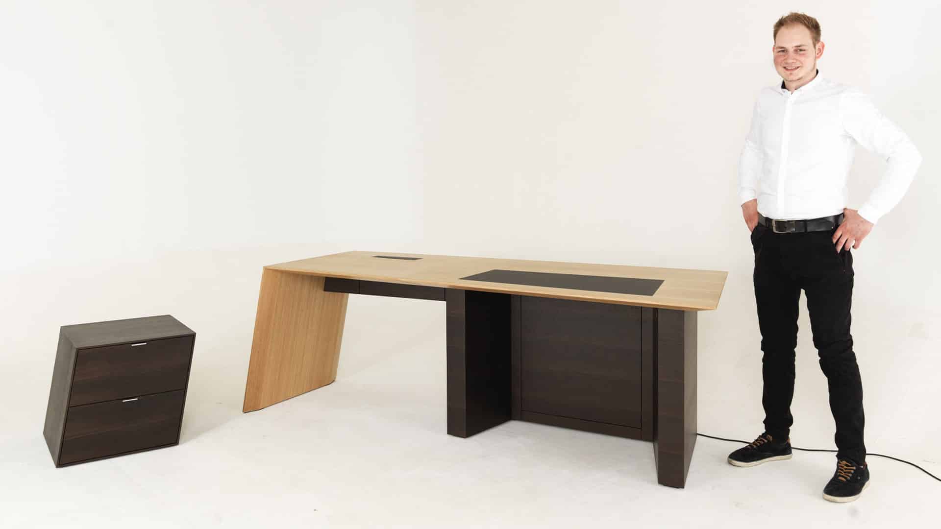 HOME OFFICE ARBEITSPLATZ FÜR ZUHAUSE FLORIAN KLOIBHOFER